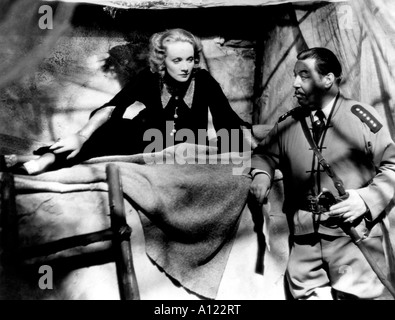 Shanghaï Express Anno 1931 Direttore Josef von Sternberg Marlene Dietrich Warner Oland Foto Stock