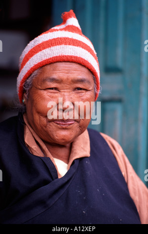 Donna tibetana. Foto Stock