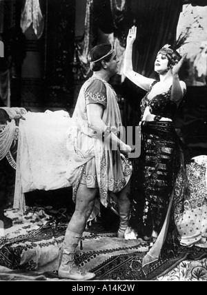 Cleopatra 1917 J Gordon Edwards Theda Bara Foto Stock