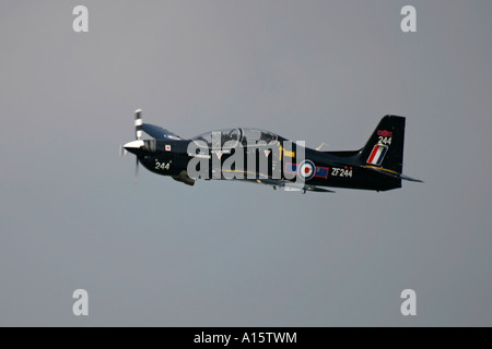 RAF Tucano trainer in volo Foto Stock