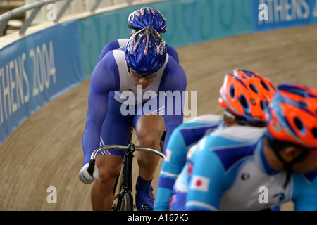 Dan Gordon B3 e Barney piani GBR pilota giocare al gatto e al topo con la coppia giapponese Shigeo Yoshihara B1 e Takuya Oki pilot Foto Stock