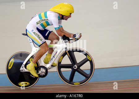 Christopher Scott AUS nel primo round del mens CP 4 categoria 3 km inseguimento individuale Foto Stock