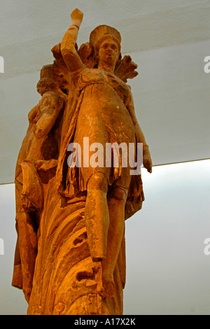 Marmo scolpito Colonna, Museo Delphi, Grecia Foto Stock