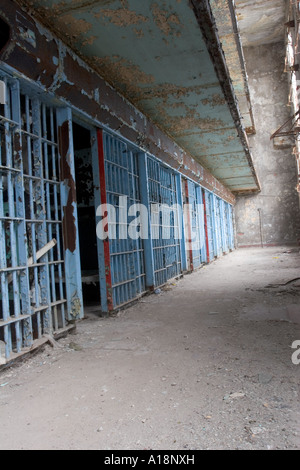 Il vecchio blocco di cella in carcere abbandonato Nebraska Dipartimento di Correzionali Nebraska USA Foto Stock