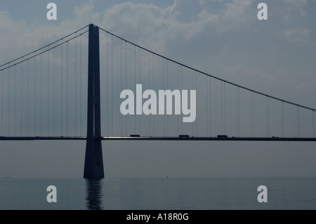 Storebaelt East Bridge tra le isole di Sjaelland e Fyn Danimarca Foto Stock