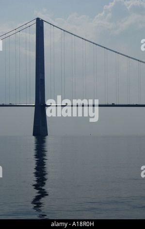 Storebaelt East Bridge tra le isole di Sjaelland e Fyn Danimarca Foto Stock