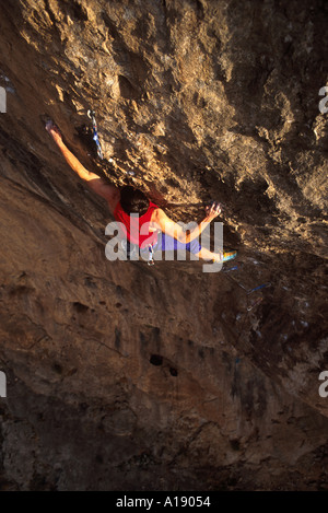 Scalatore di Virgin River Gorge USA Utah Foto Stock