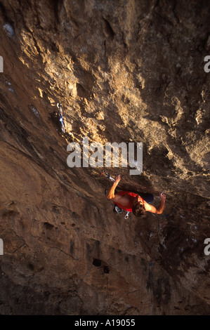 Scalatore di Virgin River Gorge USA Utah Foto Stock