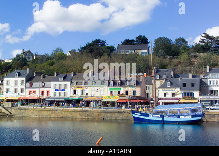 Waterfront case, Binic, Côtes d'Armor Bretagna, Francia, Europa Foto Stock