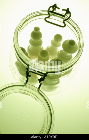I pezzi in un barattolo di vetro Foto Stock