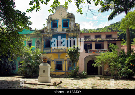 L'architettura coloniale del Largo Boticario nel centro di Rio de Janeiro in Brasile Foto Stock