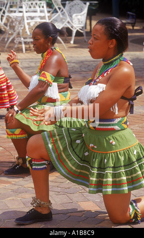 Danze Zulu Daily Visualizza il Sud Africa un Evrard Foto Stock