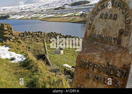 Booth legno Rishworth serbatoio di Halifax, Regno Unito Foto Stock