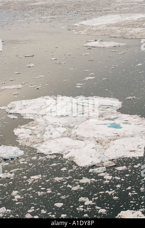 Aereo di rottura primaverile al largo delle riserve nazionali di petrolio nella costa artica del Mar Chukchi dell'Alaska Foto Stock