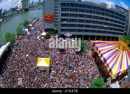 Galo da Madrugada la maggior parte delle persone Concetration di tutto il mondo più di 1 milione di persone riconosciute da Guinness Foto Stock