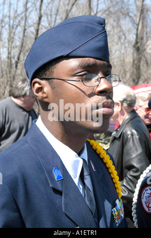 Giovani Air force cadetti di partecipare ad attività in un Memorial Day festival e sfilata Foto Stock