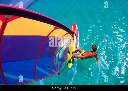 Windsurf in Aruba vicino al Fishermans Huts Foto Stock