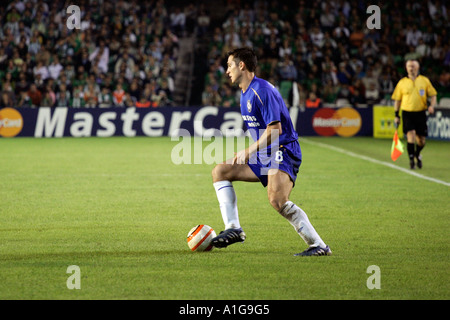 Frank Lampard, giocatore del Chelsea FC, con sfera Foto Stock