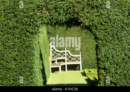 Un angolo appartato in giardino a Antony, Cornwall Foto Stock