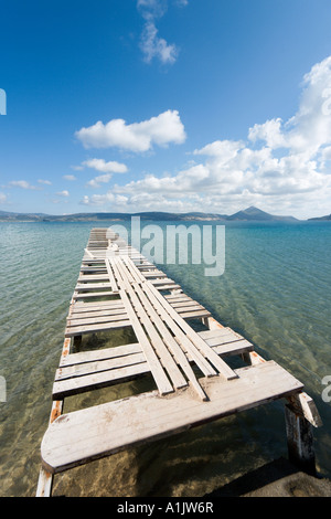 Jetty di Golden Beach, Yialova, Messinia, Peloponneso, Grecia Foto Stock