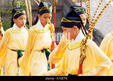 Insegnante del giorno celebrazione tempio confuciano Taichung taiwan repubblica popolare di Cina Foto Stock