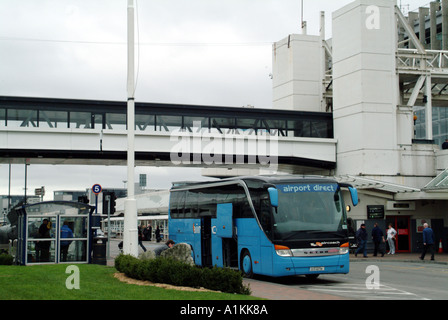 Dublino Aeroporto Internazionale Irlanda Eire UE pulmann e servizio di autobus per il centro città Foto Stock