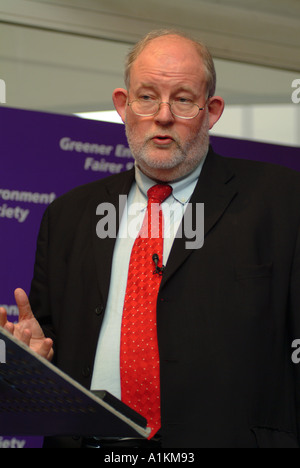 Charles Clarke MP del lavoro ed ex Segretario di casa, LONDRA, REGNO UNITO, marzo 2005, intervenendo a una conferenza in materia ambientale Foto Stock