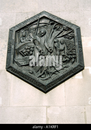 Memoriale per le sei Tolpuddle martiri presso old Crown Court Dorchester Dorset Inghilterra Foto Stock