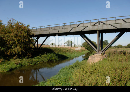 L acquedotto a Longdon su Terna nello Shropshire costruito da Thomas Telford per trasportare la Shrewsbury Canal oltre il Fiume Tern Foto Stock