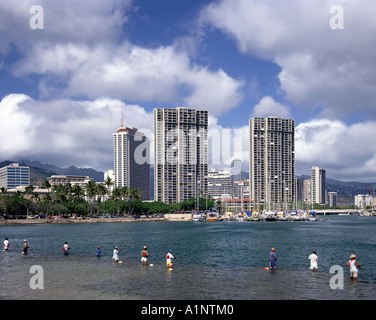 Stati Uniti - Hawaii: Ala Wai del porto al Waikiki Foto Stock