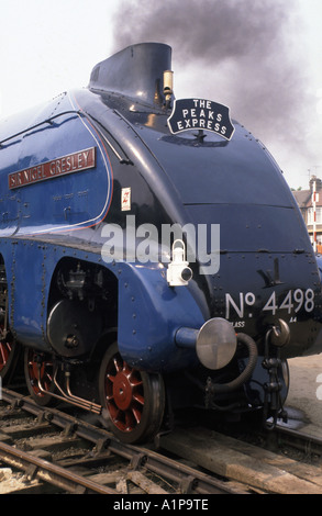 Sir Nigel Gresley progettato & denominato 4 6 2 A4 classe pacifico steam loco recanti il suo numero originale 4498 successivamente ridistribuiti 60007 Foto Stock