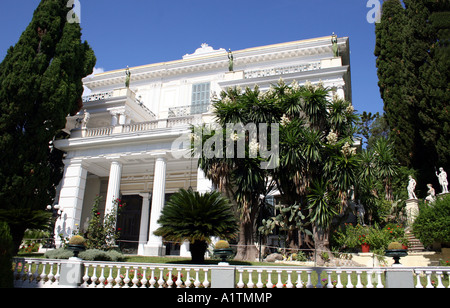 Il palazzo ACHILLEION. GASTOURI. Corfù. Ionio isola greca Foto Stock