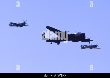 RAF Battle of Britain Memorial Flight Spitfire, uragano e Lancaster. Foto Stock