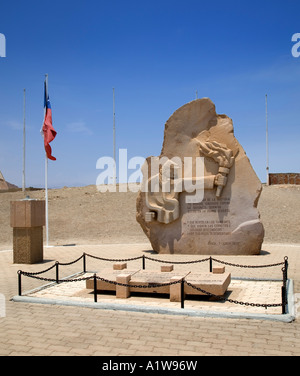 Pacific War Memorial nella parte superiore di El Morro, Arica, Cile - un omaggio ai cileni e peruviani che hanno combattuto nella guerra del Pacifico. Foto Stock