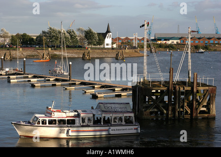 La Marina nella Baia di Cardiff a Cardiff nel Galles Foto Stock