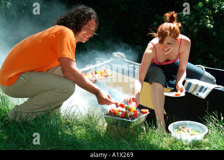 Estate barbecue sulla riva Foto Stock