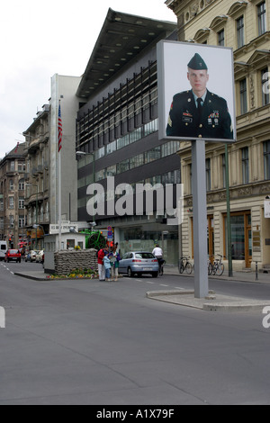 Il Checkpoint Charlie Berlino Germania Foto Stock