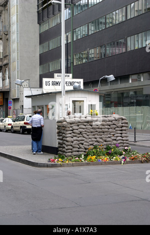 Il Checkpoint Charlie Berlino Germania Foto Stock