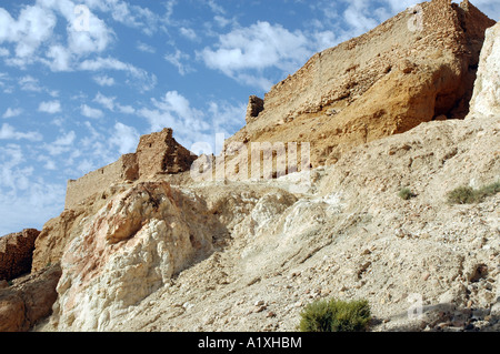 Le rovine di Chebika oasi nel Atlante Sahariano montagne, Tunisia Foto Stock