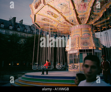 Merry-go-round al Jardin des Tuileries, Parigi, Francia. Foto Stock