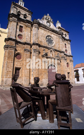 Scultura Moderna e la chiesa di San Pedro Claver, Cartagena, Colombia Foto Stock
