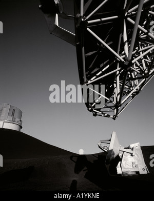 Radio Telescopio Mauna Kea osservatori, Big Island delle Hawaii. Foto Stock