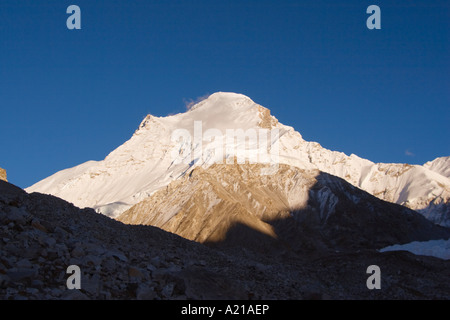 Cho Oyu al tramonto in Himalaya montagne del Tibet Foto Stock