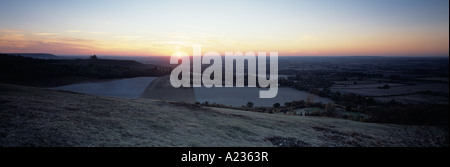 Vista dalla Coombe Hill, Buckinghamshire, al tramonto Foto Stock
