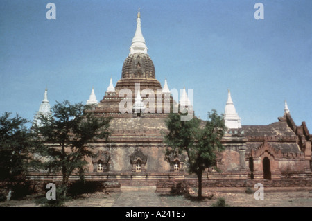 Nagayon tempio costruito da Re Kyansittha. Vista da est. Data: 1090 A.D. Pagana, birmania, myanmar Foto Stock