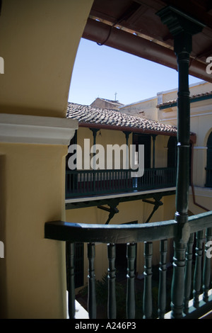 Cortile del Museo Romantico, Plaza Mayor, Trinidad, Cuba Foto Stock