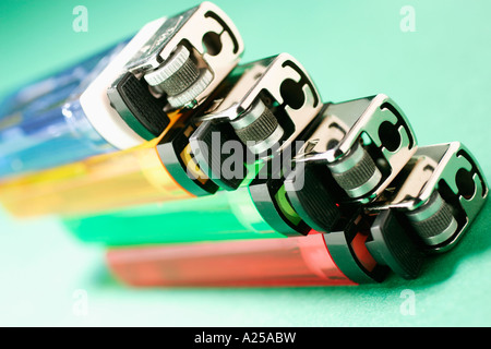 Gli accendini per sigarette Foto Stock