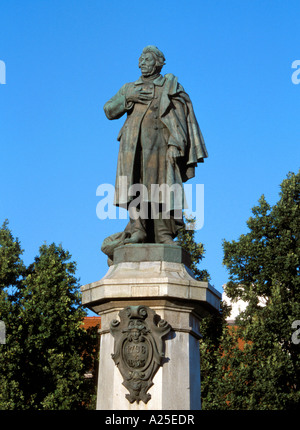 Polonia Varsavia Statua di Adam Mickiewicz il più illustre poeta romantico di Polonia il monumento è stato inaugurato nel 1898 Foto Stock