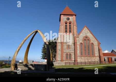 Osso di balena arch architettura memorial isole Falkland Port Stanley cattedrale della città di scheletro struttura edificio santa orazione Foto Stock