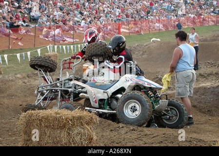 Incidente in un ATV motor racing event Foto Stock